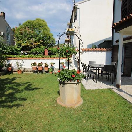 Apartment Sunny Garden Porec Ngoại thất bức ảnh